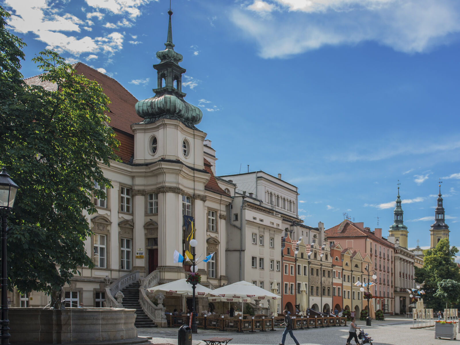 Stary Ratusz na rynku w Legnicy
